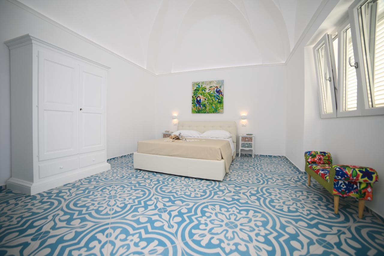 White Aurora Rooms ปอร์โตเชซาเรโอ ภายนอก รูปภาพ