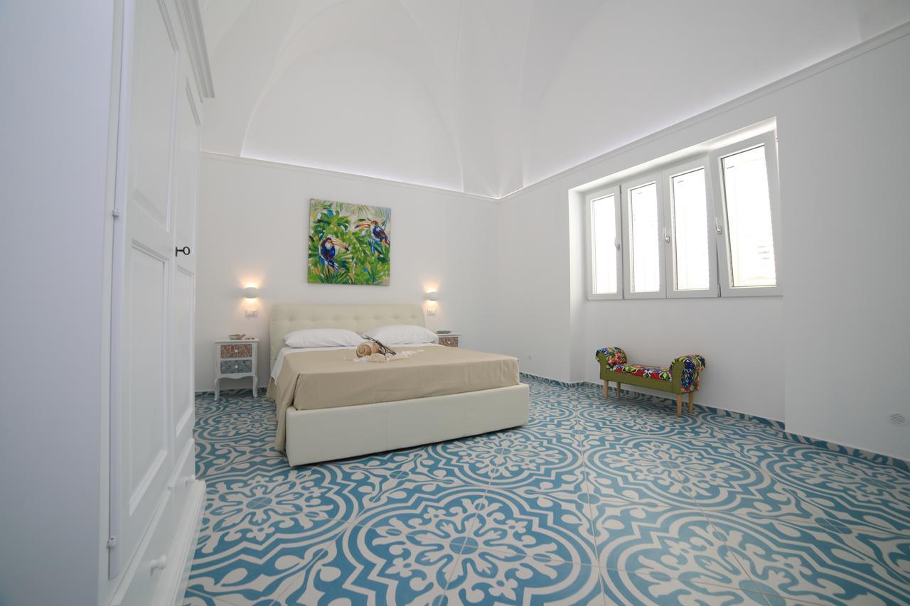 White Aurora Rooms ปอร์โตเชซาเรโอ ภายนอก รูปภาพ