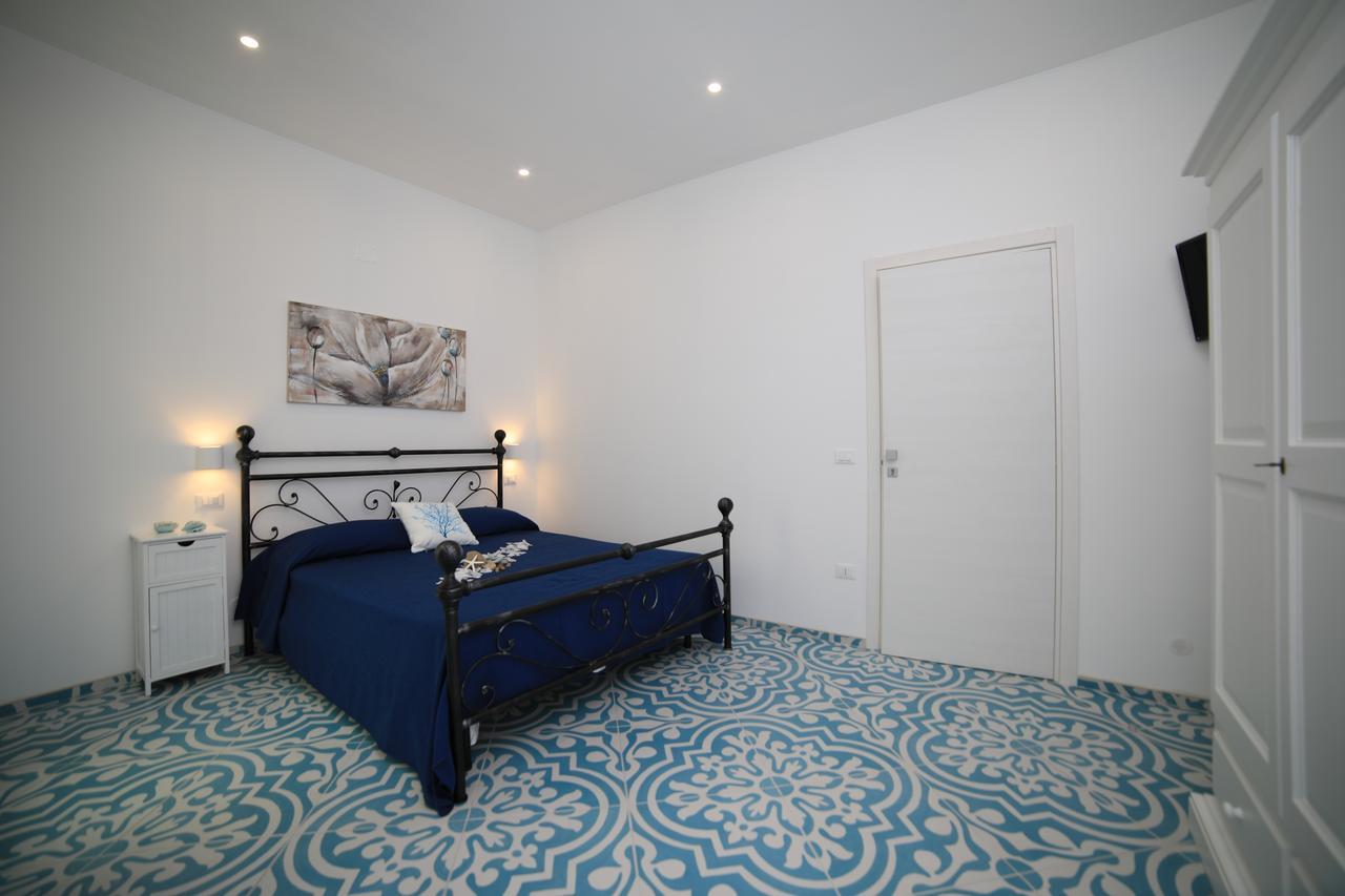 White Aurora Rooms ปอร์โตเชซาเรโอ ภายนอก รูปภาพ