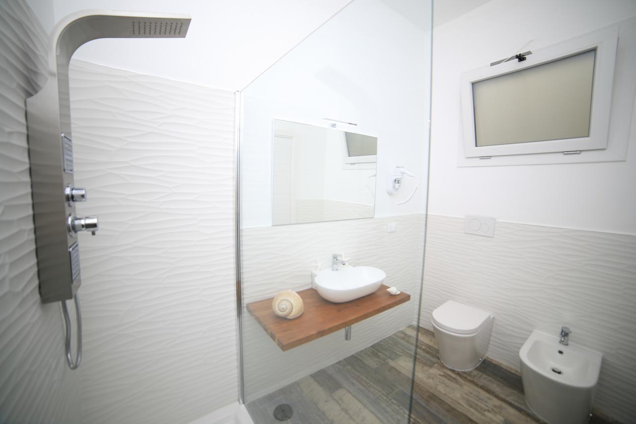 White Aurora Rooms ปอร์โตเชซาเรโอ ภายนอก รูปภาพ